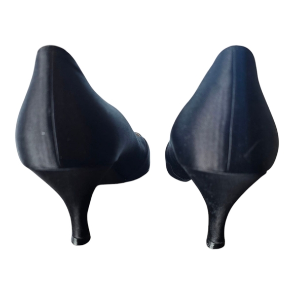 Bruno Magli Couture Italian Black Velvet Satin Kitten Heel Pump Narrow 8AA - Picture 6 of 12